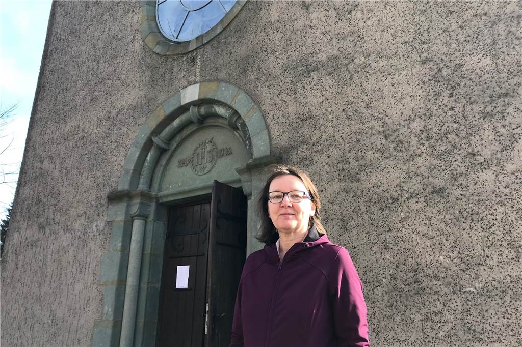 Gottesdienst in Zeiten des Coronavirus: „Die Kirche sollte für die Menschen da sein“ Claudia Langkrär vom Gemeindeausschuss bedauert, dass der Gottesdienst nicht abgesagt wurde.