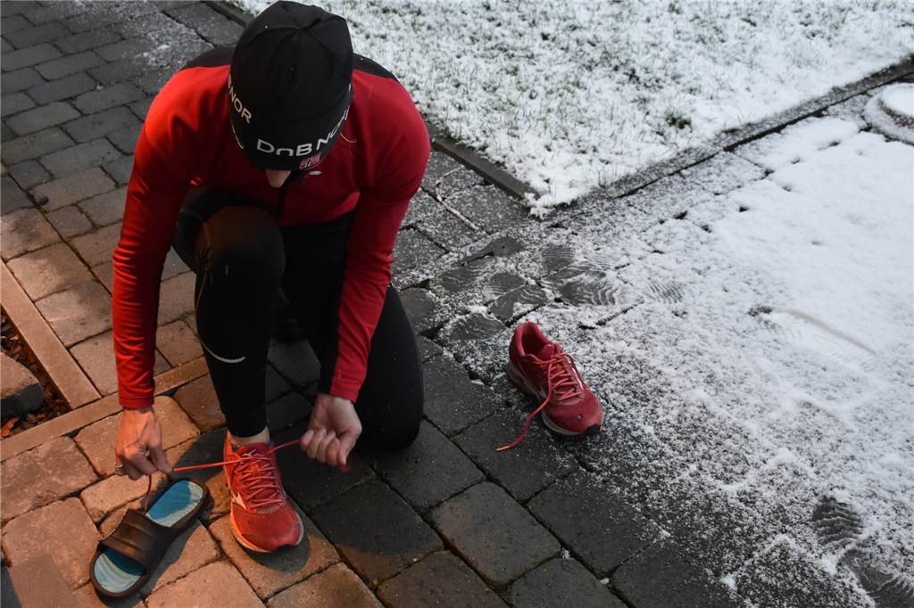 Laufen bei Minusgraden? Mit der richtigen Kleidung, Motivation und Strecke kein Problem! Claudia Nachtwey schnürt jeden Tag die Laufschuhe - egal ob draußen die Sonne scheint oder Schnee liegt.