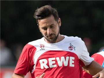 Claudio Pizarro nimmt direkt nach seiner Neuverpflichtung in Köln am Training teil. Foto: Federico Gambarini