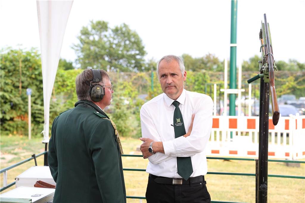 Claus Zobel im Gespräch.