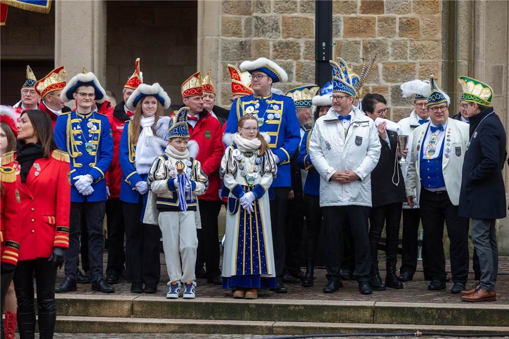 Clowns, Kamelle und viel Stimmung: Bei der offiziellen Schlüsselübergabe und anschließendem Kinderkarnevalsumzug (11. Februar) wurde in Stadtlohns Innenstadt bereits ordentlich gefeiert.