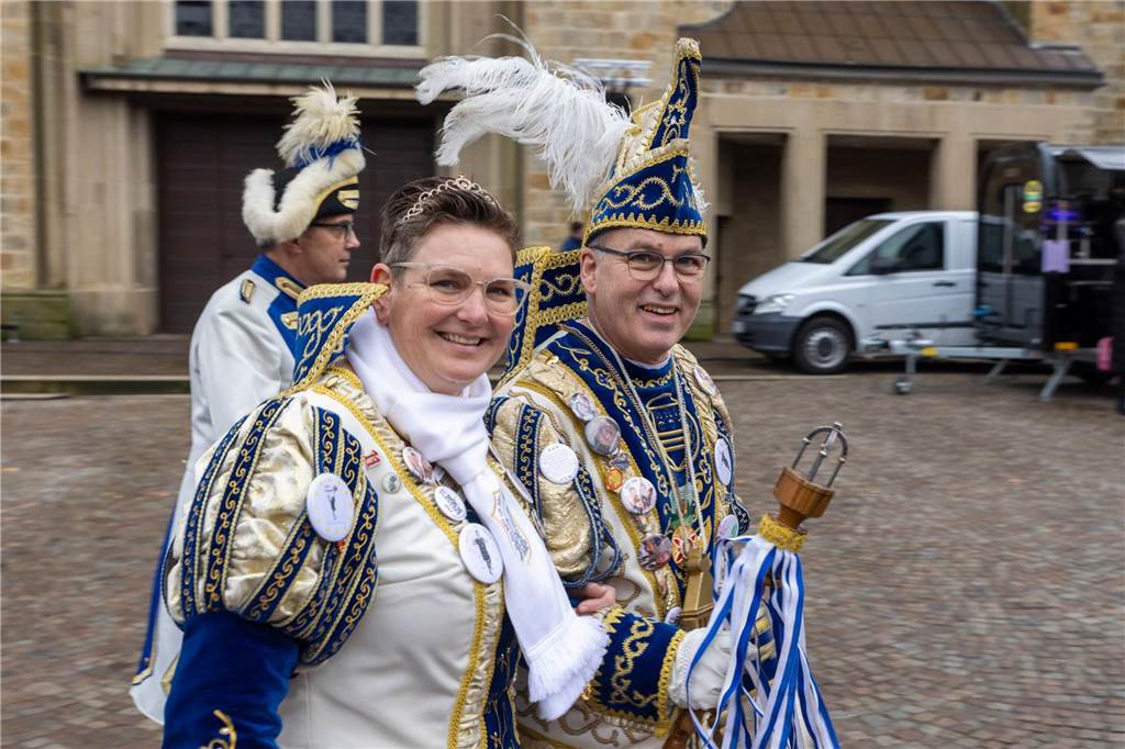 Clowns, Kamelle und viel Stimmung: Bei der offiziellen Schlüsselübergabe und anschließendem Kinderkarnevalsumzug (11. Februar) wurde in Stadtlohns Innenstadt bereits ordentlich gefeiert.