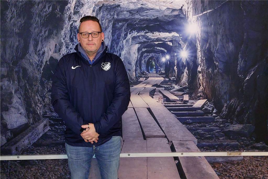 Für die Rückrunde: FC Frohlinde möchte spezielles Team für Neuzugänge anzapfen Co-Trainer Christian Bärwald wurde gemeinsam mit Volker Bärwald als neues Trainer-Duo beim FC Frohlinde vorgestellt.