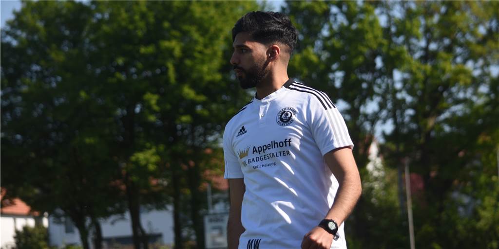 Abstieg nun auch rechnerisch: Holzwickeder SC tritt bitteren Weg in die Westfalenliga an Co-Trainer Hamza El Hamdi und der Holzwickeder SC sind aus der Oberliga abgestiegen.