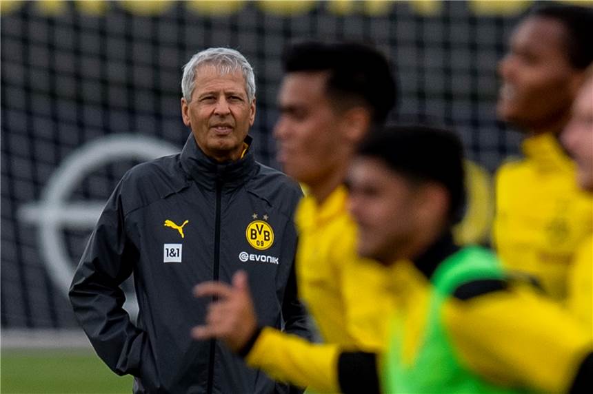 BVB testet gegen Anderlecht – Trainer Lucien Favre bekommt Verstärkung Coach Lucien Favre absolviert mit dem BVB ein Testspiel gegen Anderlecht.