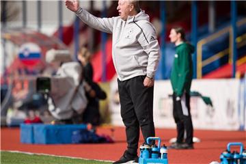 Coachte Deutschlands Fußball-Frauen auch im zweiten Spiel zum Sieg: Interimstrainer Horst Hrubesch. Foto: Sasa Pahic Szabo