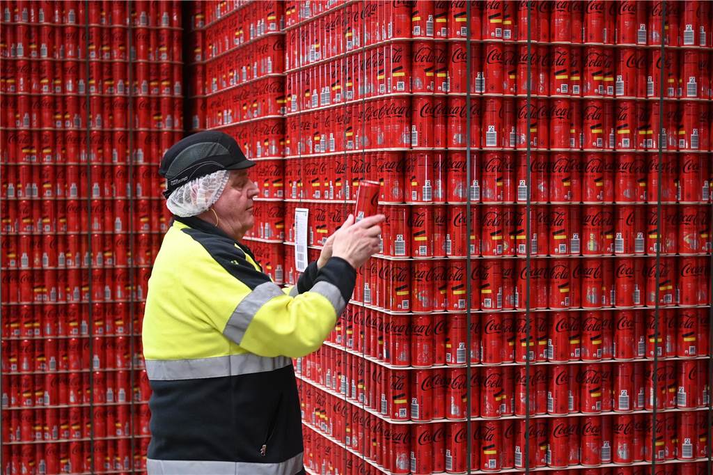 Coca Cola investiert Millionensumme in Dorstener Standort Coca-Cola-Betriebsleiter Ralf Schmalenbeck