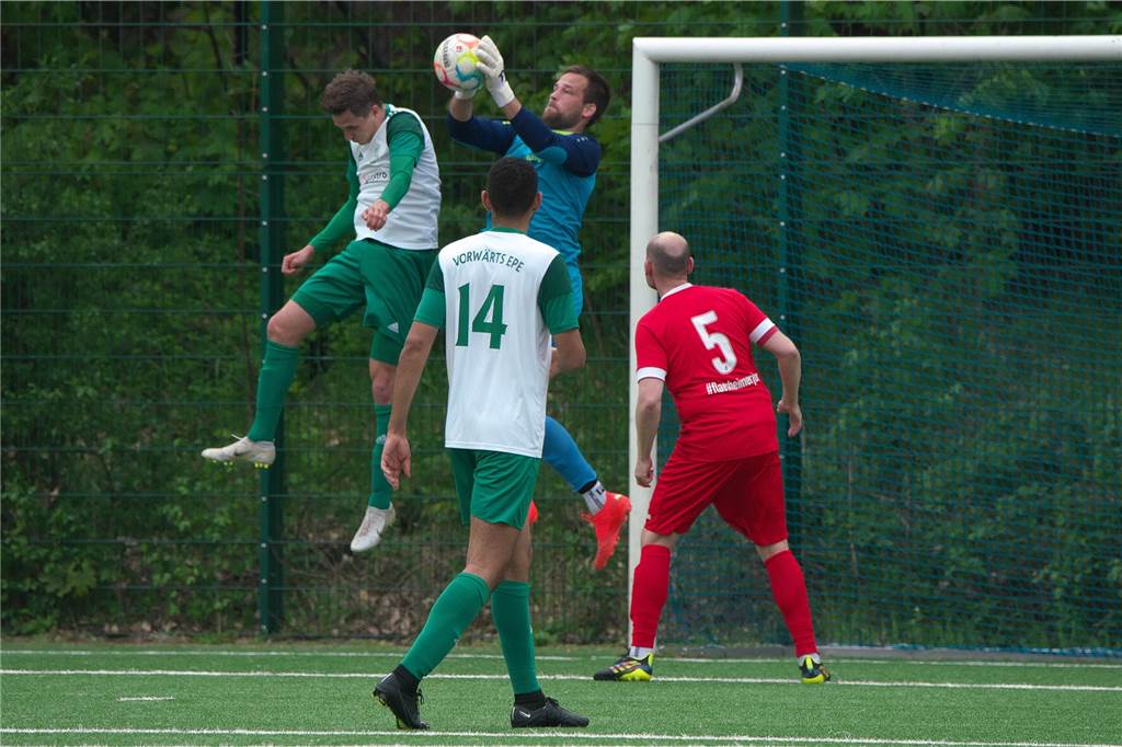 Concordia Flaesheim wehrte sich diesmal, musste sich aber auch Vorwärts Epe geschlagen geben. Der Bezirksliga-Absteiger unterlag mit 1:4.