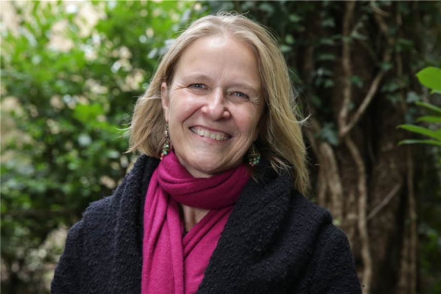 Cornelia Funke schrieb exklusives Kinderbuch „Annette, Querkus und die wilden Worte“ Cornelia Funke beteiligt sich am Projekt „Droste-Landschaft: Lyrikweg“.