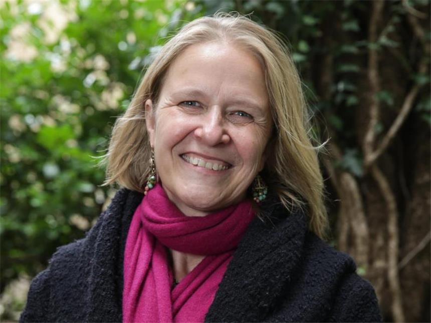 Cornelia Funke über Glück - «Der Angst nicht nachgeben» Cornelia Funke spricht über Angst und Veränderungen. Foto: Axel Heimken