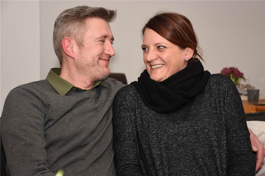 42-jähriger Sythener rettet Lebensgefährtin nach Herzinfarkt mithilfe des Notrufs 112 Cornelia Klam hat den Herzinfarkt auch mithilfe ihres Lebensgefährten Kristian Krause überlebt. Jetzt wird geheiratet.