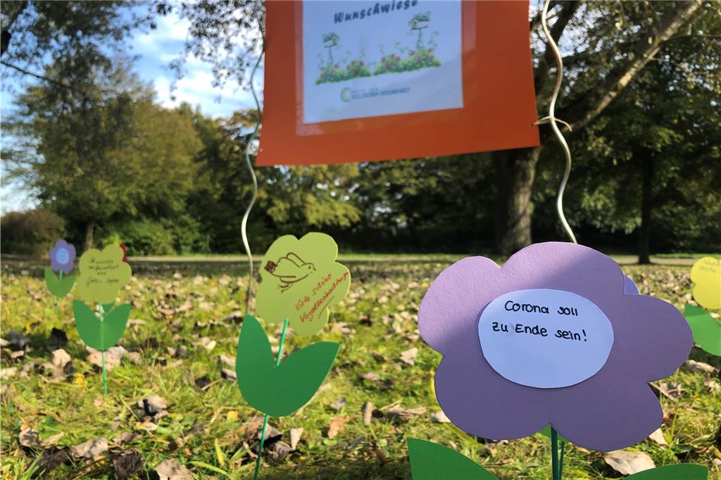 Seelische Gesundheit: Abstand sollte nicht zur inneren Haltung werden "Corona soll zu Ende sein", wünschte sich ein Mädchen und sprach damit an der Wunschwiese wohl vielen aus der Seele.