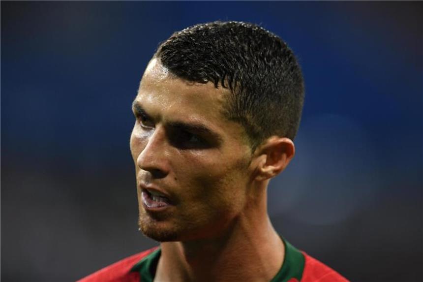 Ablösesumme für Cristiano Ronaldo drastisch reduziert Cristiano Ronaldo kann den Verein womöglich für 120 Millionen Euro verlassen. Foto: Andreas Gebert