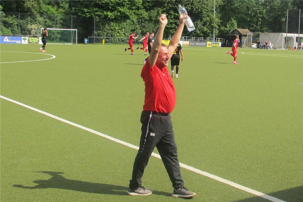 Kamener SC verdaut Schock : „Hätten auch 8:3 gewinnen können“ Burghard Bachmann freut sich.
