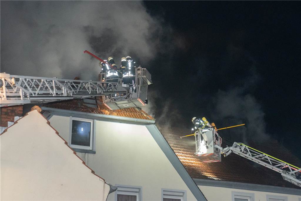 Dachstuhlbrand an der Recklinghäuser Straße in Datteln.