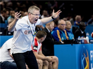 Dänemarks Trainer Gudmundur Gudmundsson liegt mit seinem Team voll im Soll. Foto: Petter Arvidson