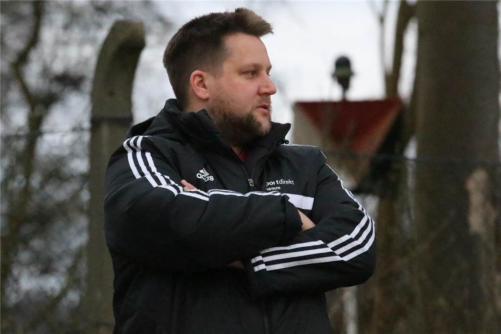 Überflieger des SSV Mühlhausen sind schon Dritter: Trainer trifft Entscheidung Dag Bieber macht bei der U23 des SSV Mühlhausen als Co-Trainer weiter.