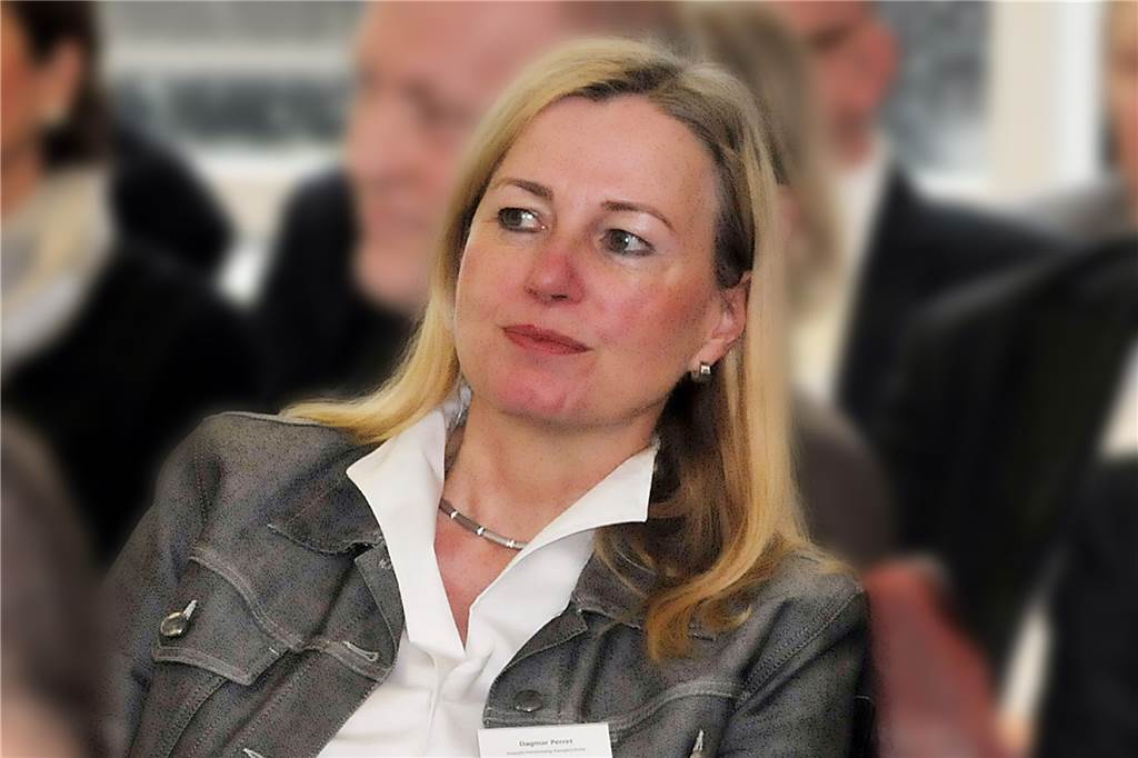 Klassenfahrten werden teurer: Belastung für Schule, Eltern und Kinder Dagmar Perret ist seit über zwanzig Jahren Leiterin der Joseph-Hennewig-Schule in Haltern.