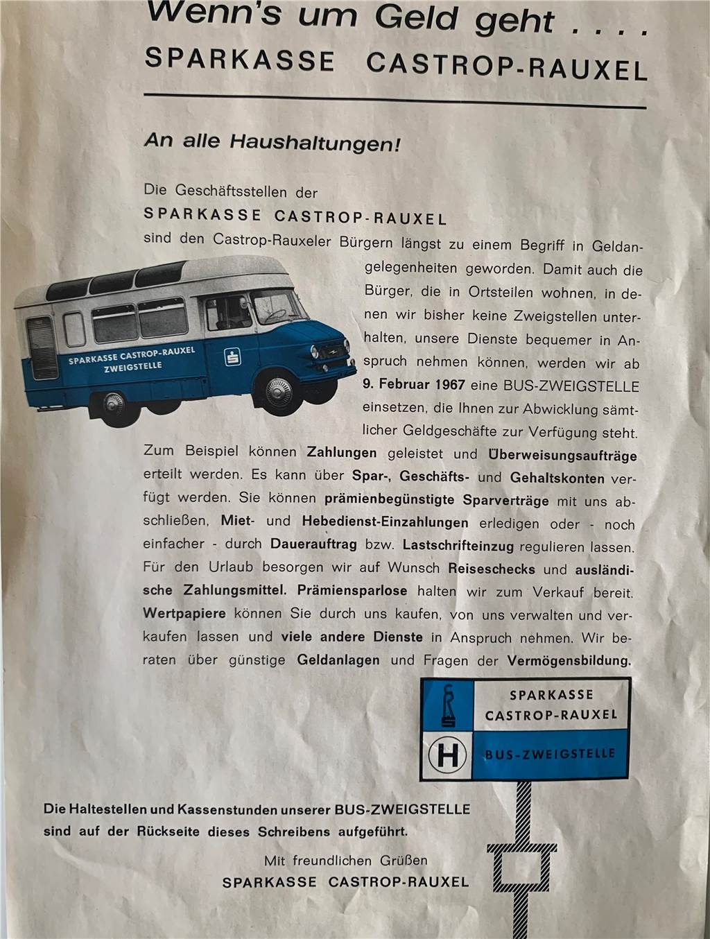 Schon in den 70ern rollte ein Sparkassen-Geld-Bus durch Castrop-Rauxel Damals war der Bus blau. Dabei hat die Sparkasse heute in ihrem Corporate-Design vor allem eine Farbe: rot. Dieser Handzettel wurde in die Haushalte von Castrop-Rauxel verteilt.