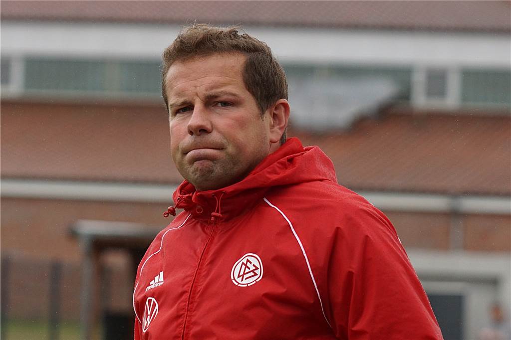 FC Overberge legt Einspruch gegen Spielwertung ein: Regenschlacht im Wald landet vorm Sportgericht Damian Glombik konnte durchaus nachvollziehen, dass Billmerich weiterspielen wollte.