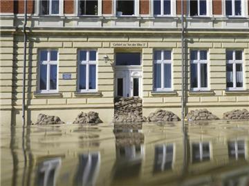 Damit die Milliarden-Hilfe für die Opfer des Juni-Hochwassers rasch ausgezahlt werden kann, verabschiedet das Kabinett eine neue Verordnung. Foto: Pauline Willrodt/Archiv