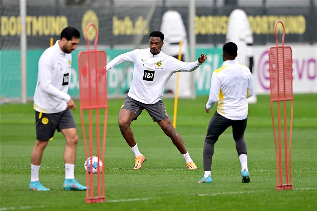Exklusive Bilder und ein Video: BVB startet die Vorbereitung auf RB Leipzig Dan-Axel Zagadou in Aktion.