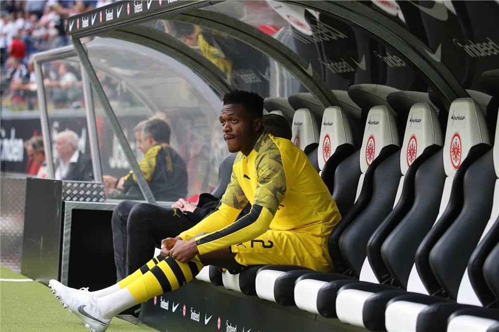 Der BVB hofft auf Mats Hummels: Noch kein finales Ergebnis Dan-Axel Zagadou ist eine naheliegende Variante für Lucien Favre, sollte Mats Hummels ausfallen.
