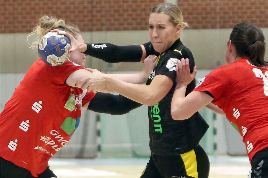 Wechsel zu europäischem Spitzenteam: BVB hatte keine großen Pläne mit Top-Talent Dana Bleckmann könnte wohl erst in der Vorbereitung zur neuen Saison wieder einsteigen.