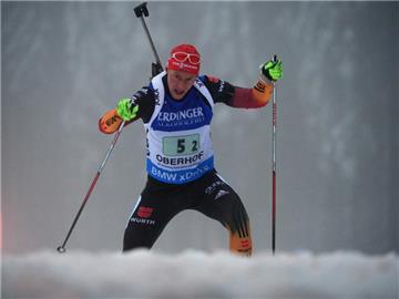 Daniel Böhm ärgert sich über die Henkelschleife. Foto: Hendrik Schmidt