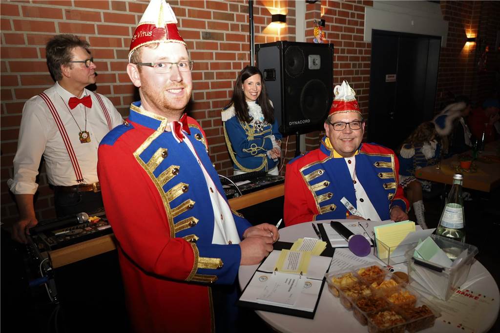 Daniel Brüning (l.) und Stefan Börger führten durch das Programm.
