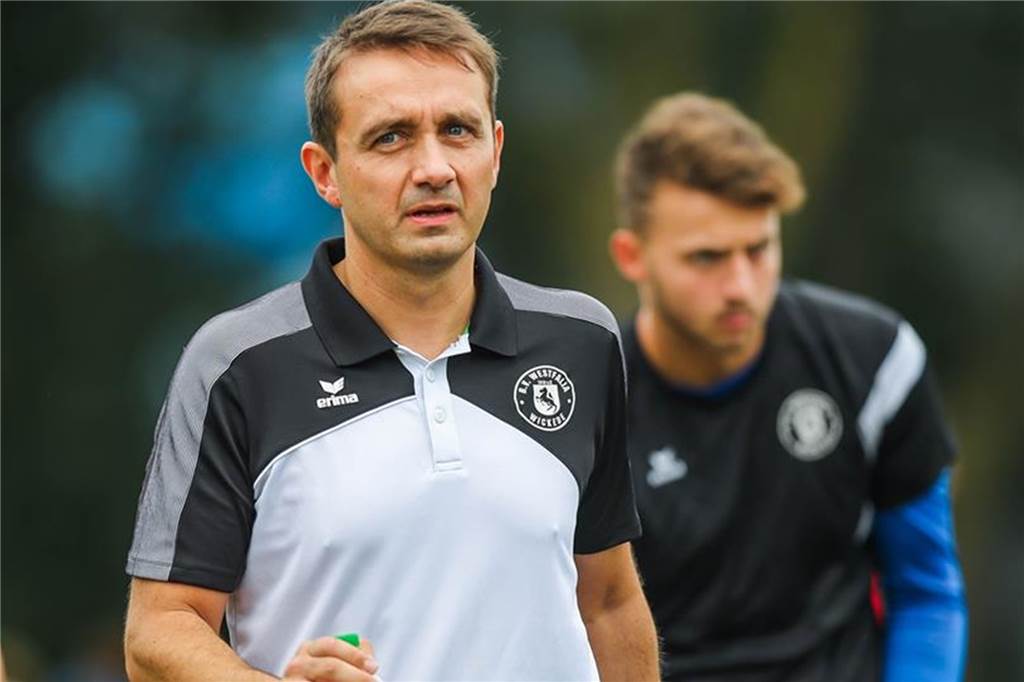 Dortmunder Stürmertalent wechselt nach Lünen: Haben die Dortmunder Vereine gepennt? Daniel Dukic hatte Lennart Hangebruch auf dem Schirm.