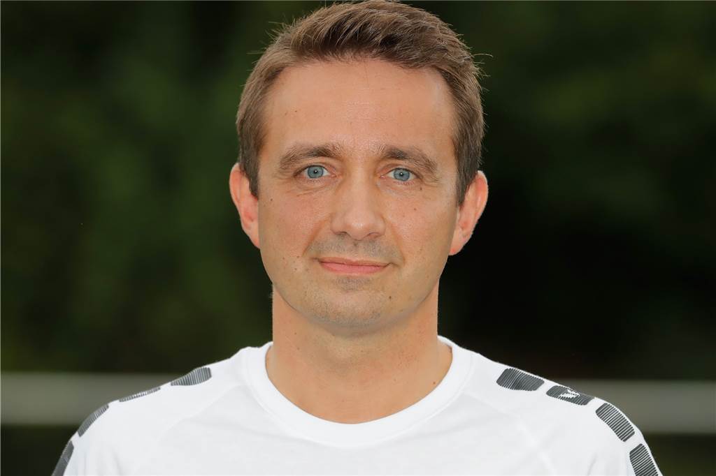 Berater im Amateurfußball? Dortmunder hat klare Meinung: „Kann ich nicht für Ernst nehmen“ Daniel Dukic, Sportlicher Leiter von Westfalia Wickede, blockt direkt ab, wenn ein Spieler mit einem Berater ankommt.