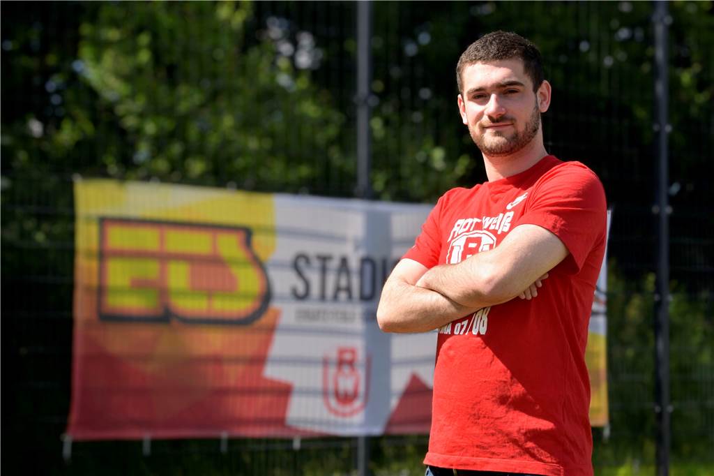 RW Unna holt jetzt den dritten Neuzugang vom SSV Mühlhausen Daniel Galwas vom SSV Mühlhausen schließt sich dem Ortsrivalen RW Unna an.