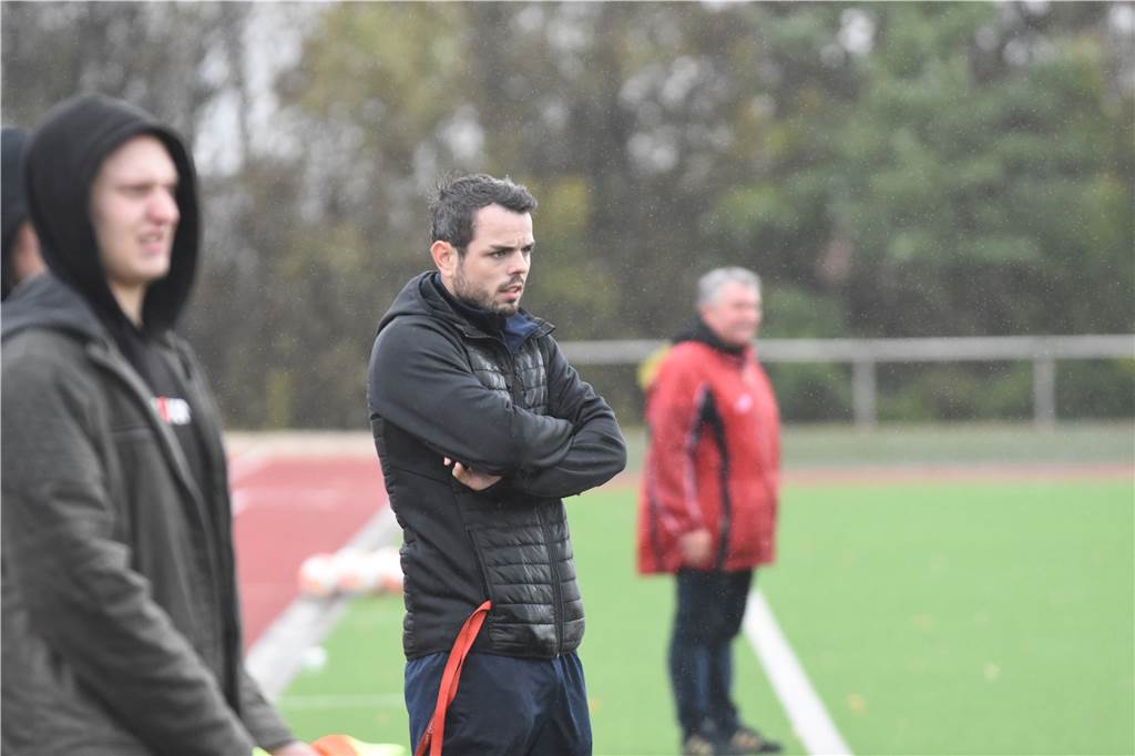 Reaktionen zum Sport-Lockdown: „Schade, dass man sich ohne Fußball gar nicht mehr sieht“ Daniel Heitmann wird seine Mannschaft vermissen.