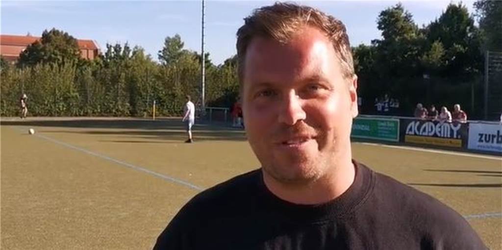 Im Video kurz nach Pokalübergabe: Nächster Urlaubsguru Cup könnte größer werden Daniel Krahn möchte den Urlaubsguru Cup auch im kommenden Jahr ausrichten und richtet den Blick bereits nach vorne.