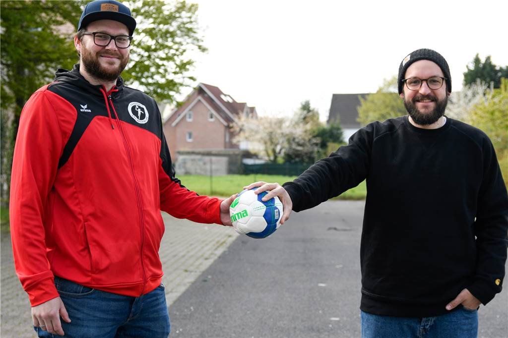 VfL Brambauer angelt sich Kapitän und Leistungsträger eines Oberligisten Daniel Lüger (l.) spielt demnächst wieder mit seinem besten Freund Jan Richter zusammen.