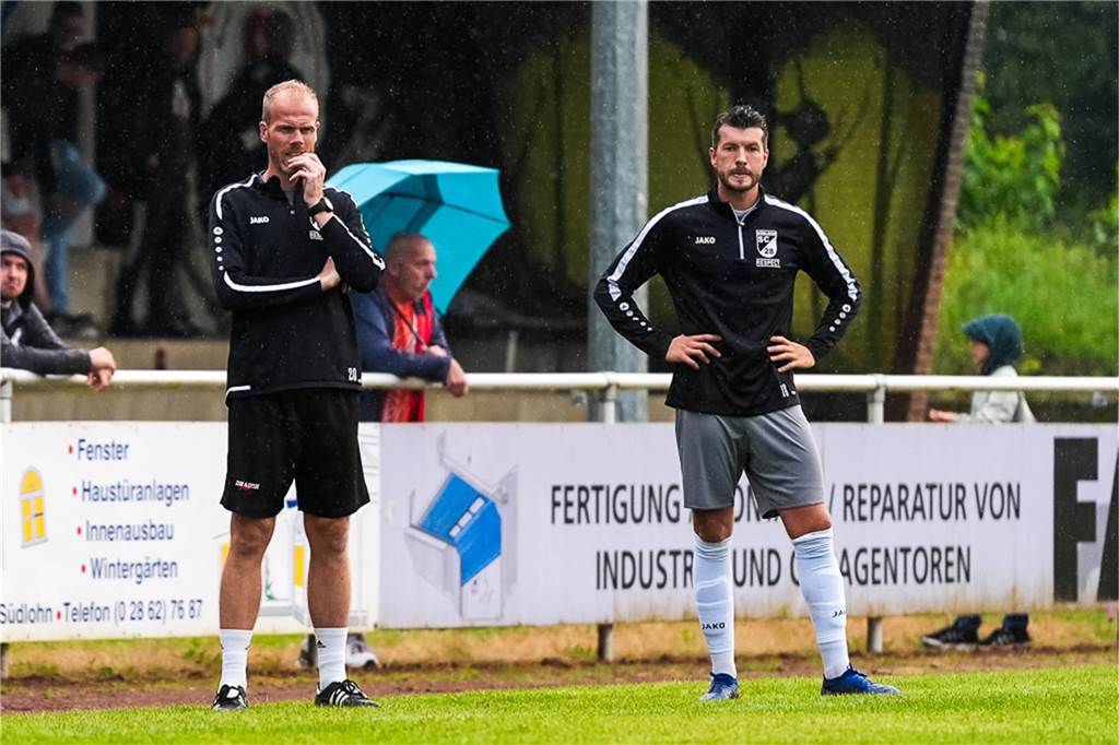 Trainerteam von Union Wessum zur neuen Saison steht: Coach vom Ligakonkurrenten kommt Daniel Meyer (r.) verlässt nach fünf Jahren als Trainer den SC Südlohn und wechselt nach Wessum.
