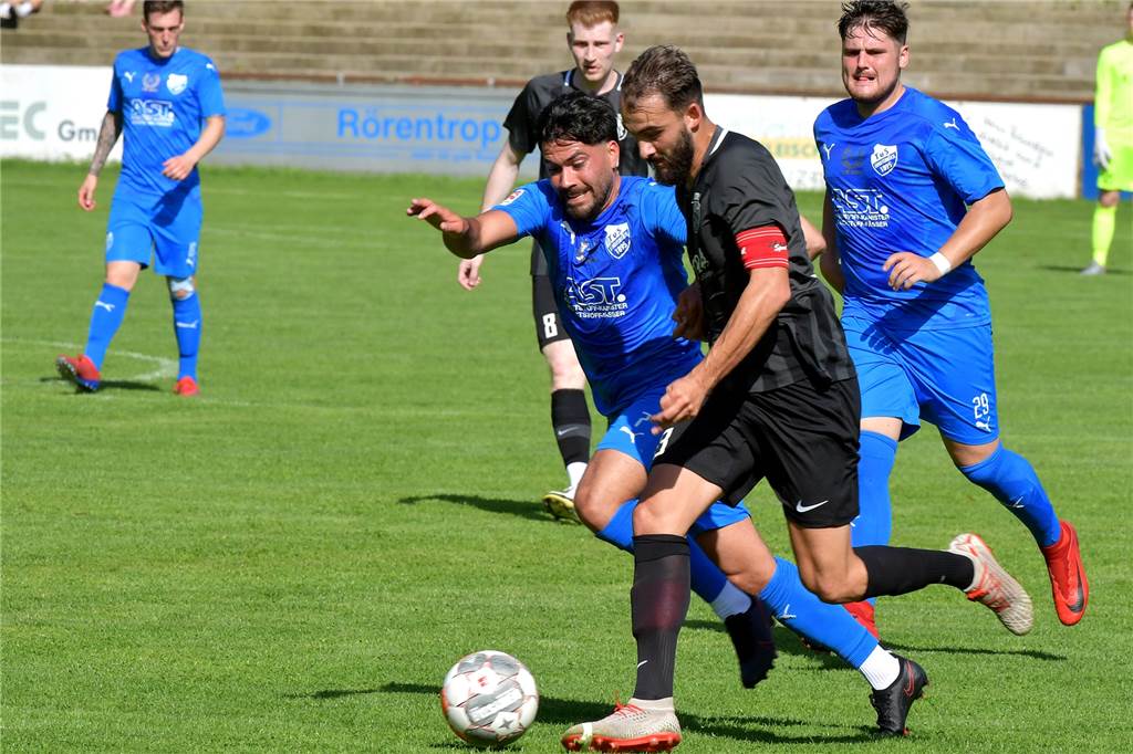 Lüner SV setzt erstes Ausrufezeichen – doch der Trainer ist nicht zufrieden Daniel Mikuljanac führte den LSV als Kapitän aufs Feld.