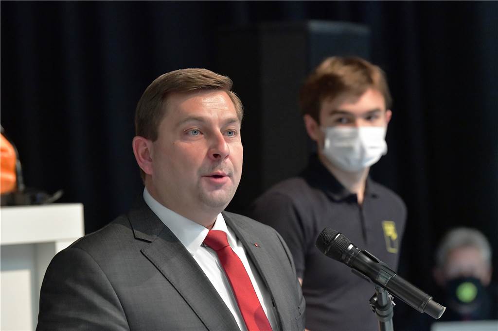 Opposition im Rat erfolgreich: Erster grüner Vize-Bürgermeister in Lünen Daniel Wolski (SPD) wurde als erster Stellvertreter von Bürgermeister Jürgen Kleine-Frauns gewählt.