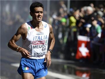 Daniele Meucci lässt sich den MArathon-Titel nicht nehmen. Foto: Jean-Christophe Bott