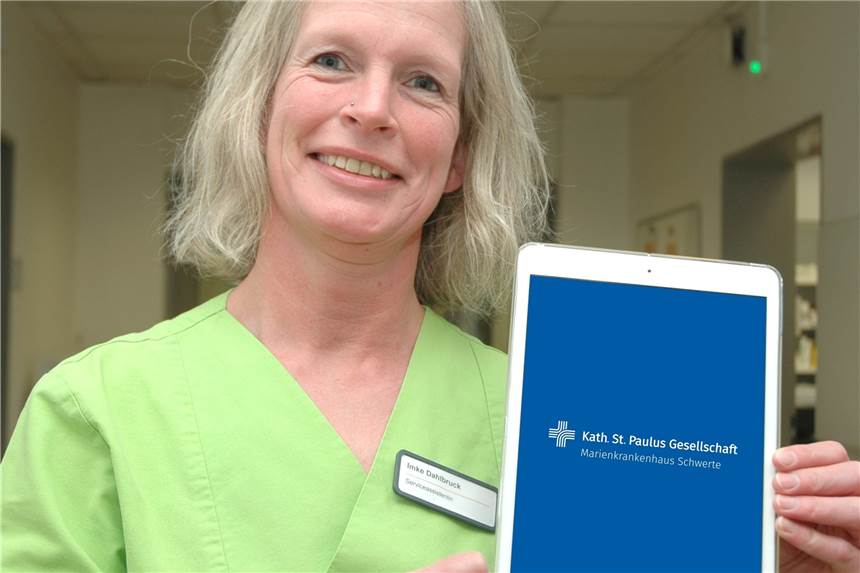 Marienkrankenhaus: Besonderer Service für Patienten an den Weihnachtstagen Dank der Tablets können Angehörige die Patienten im Marienkranknehaus an den Weihnachtstagen anrufen und dabei sogar sehen.
