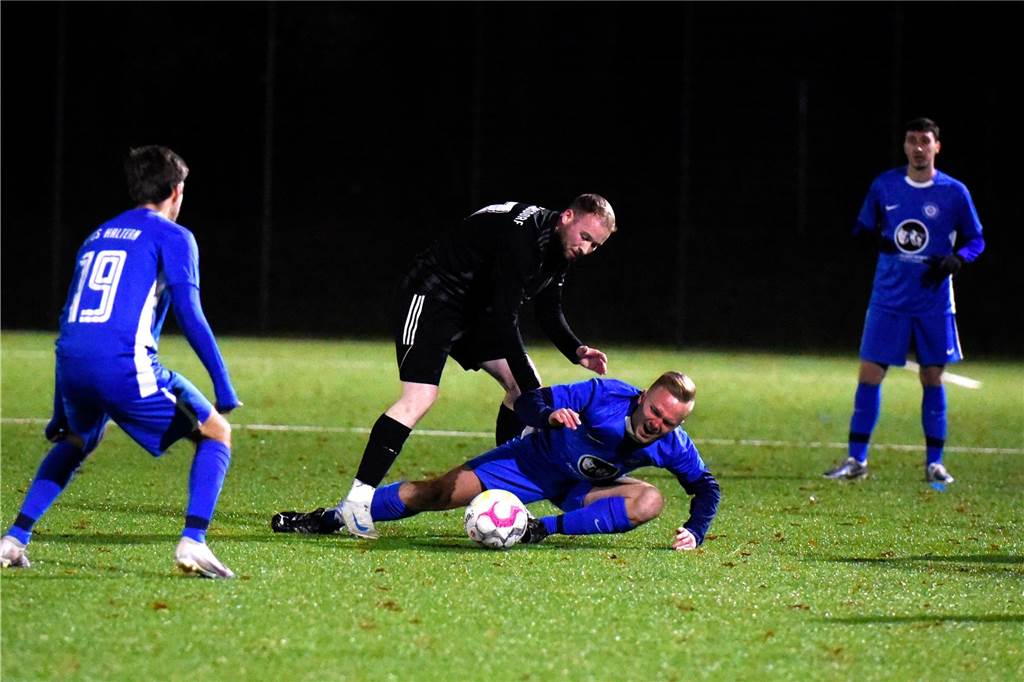 Dank eines Treffers in der Nachspielzeit feierte der SV Lippramsdorf II am Freitagabend einen 3:2-Derbysieg gegen den ETuS Haltern II.