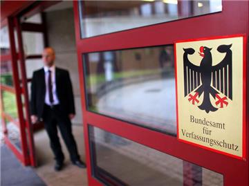 «Dann können wir nur noch im Dunkeln tappen»: Bundesamt für Verfassungsschutz. Foto: Oliver Berg/Archiv