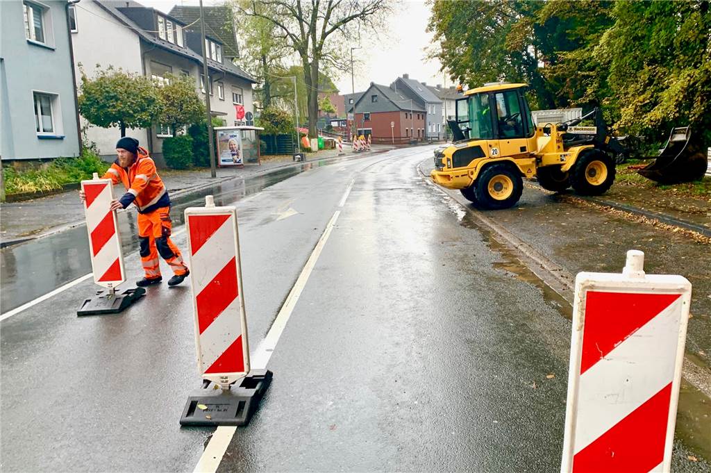 Rekordverdächtig: Dritte Großbaustelle in drei Jahren legt Dortmunder Hauptverkehrsachse lahm Dann wird die Straße einspurig.