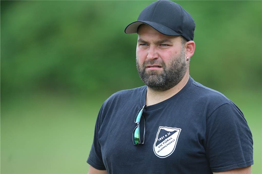 Ein Castrop-Rauxeler Team droht dem FLVW-Plan zum Opfer zu fallen Danny Jordan, Trainer von Victoria Habinghorst.