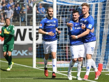 Darmstadt 98 feiert den dritten Sieg in Folge. Foto: Arne Dedert