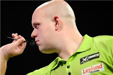 Dartsprofi Michael van Gerwen hat die Premier-League 2018 gewonnen. Foto: Thomas Eisenhuth/dpa-Zentralbild