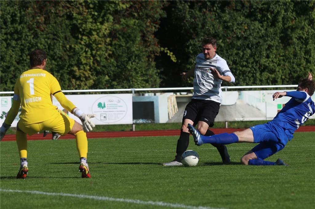 FC Nordkirchen: Joachim Mrowiec setzt Youngsters unter Druck – „Riesige Derby-Vorfreude“ gegen WSC Das 1:0 für den FC Nordkirchen bereitete Joachim Mrowiec uneigennützig vor und bediente den besser postierten Rene Nemitz.