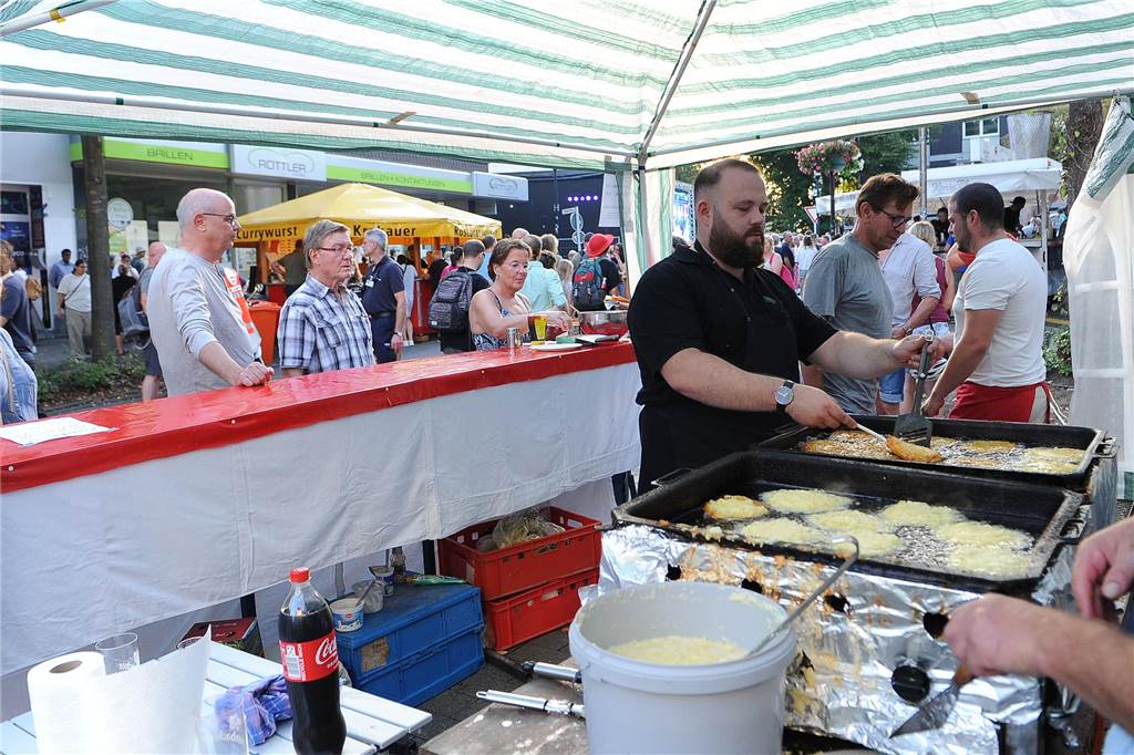 Das 25. Pannekaukenfest 2023 fand rund um den Schwerter Postplatz statt.