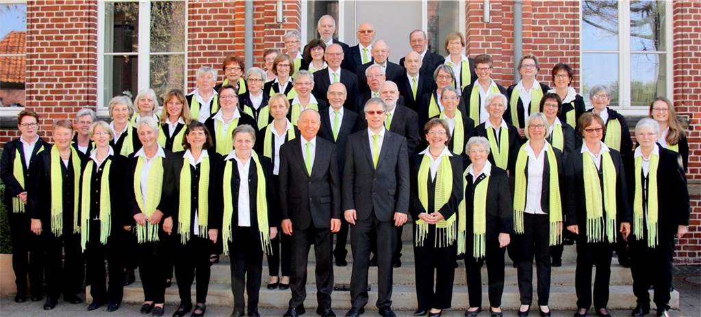 150 Jahre: Der Olfener Kirchenchor feiert dieses Jahr einen besonderen Geburtstag Das aktuelle Bild vom Kirchenchor ziert auch die Einladung zur Jubiläumsveranstaltung.